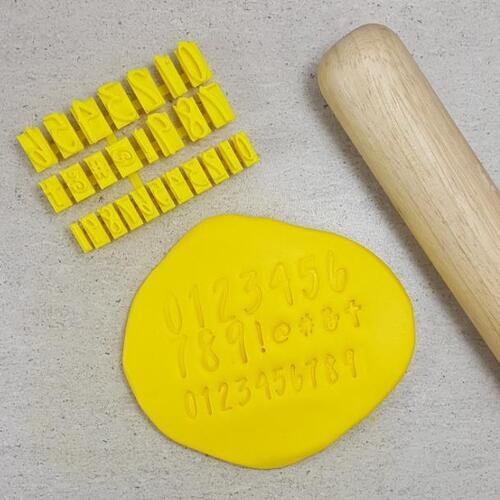 SCRIPT STAMP SET Embossers - Numbers (2 x sizes)