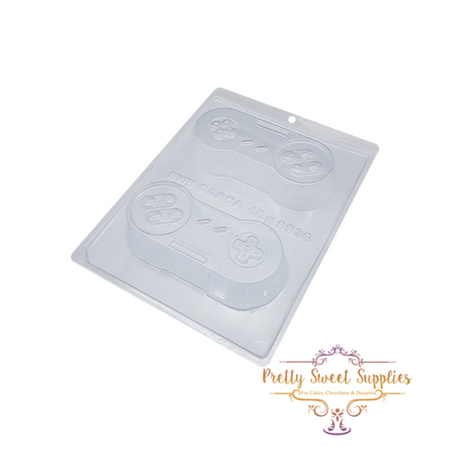 RETRO NINTENDO CONTROLLER Chocolate Mould - 3 Piece