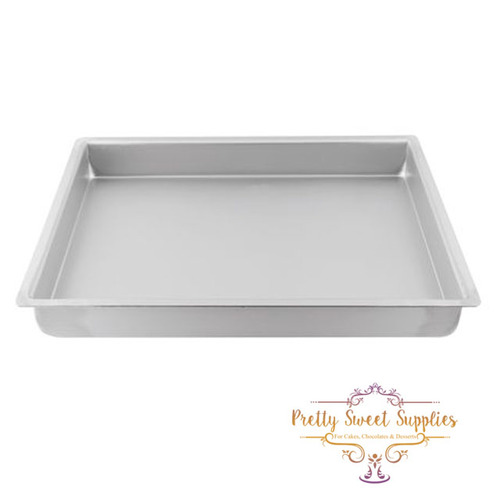 Mondo Pro LAMINGTON Tray - 11 x 15 x 2 in / 27.5 x 37.5 x 5 cm
